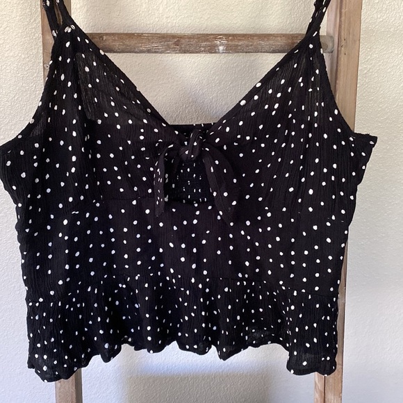 Tops - NWOT - Polka Dot - Key Hole Tie Tank Top - Size Large